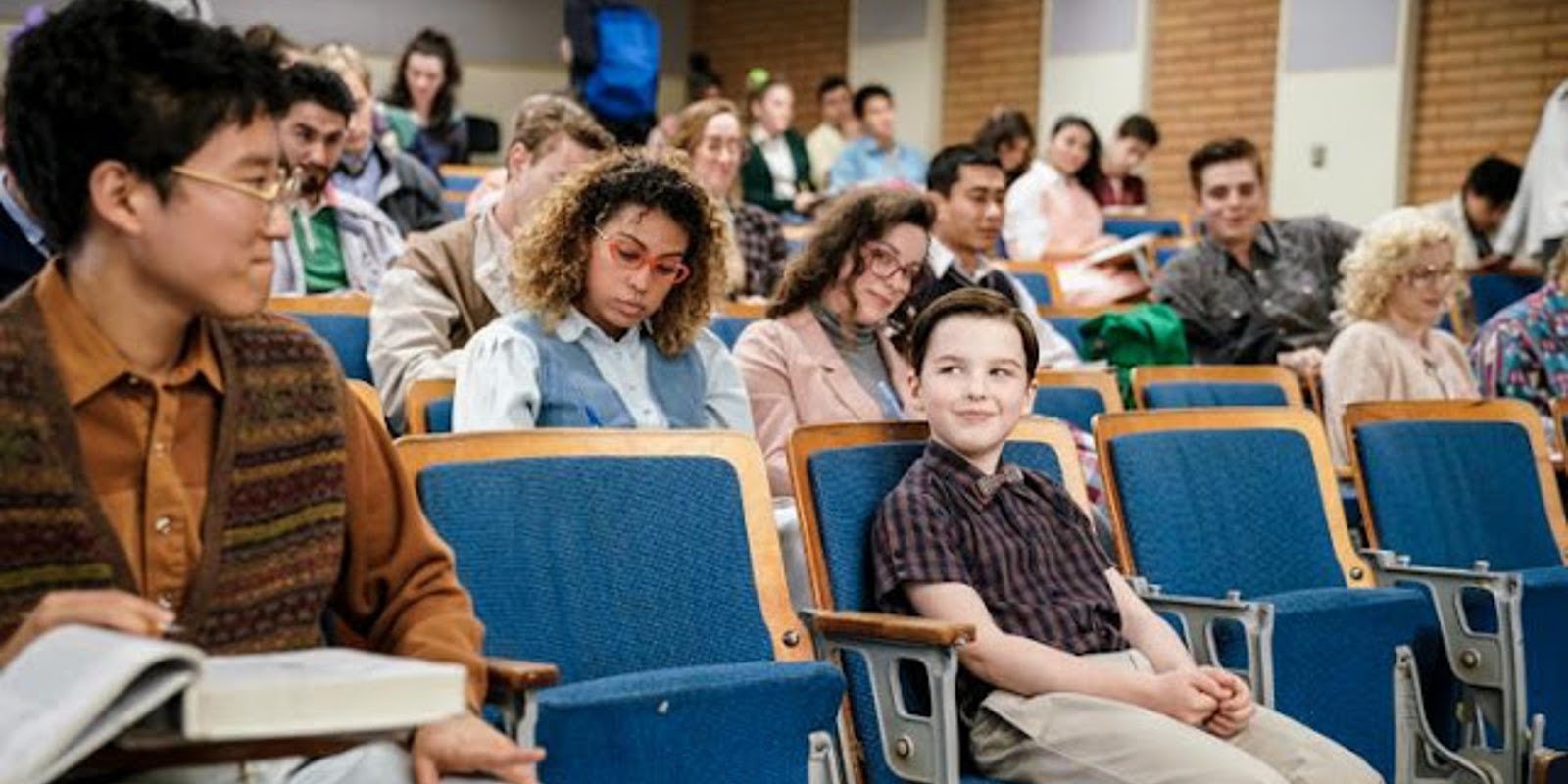 Crítica 'Young Sheldon' 1x19: El amor de Connie