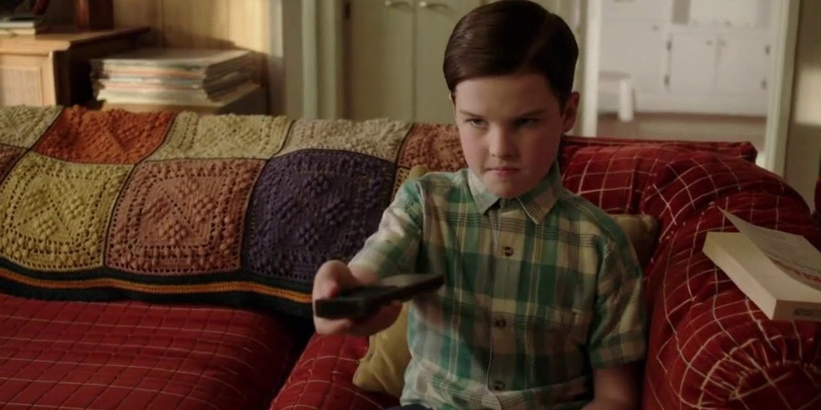 Crítica 'Young Sheldon' 1x20: La cinofobia de Sheldon