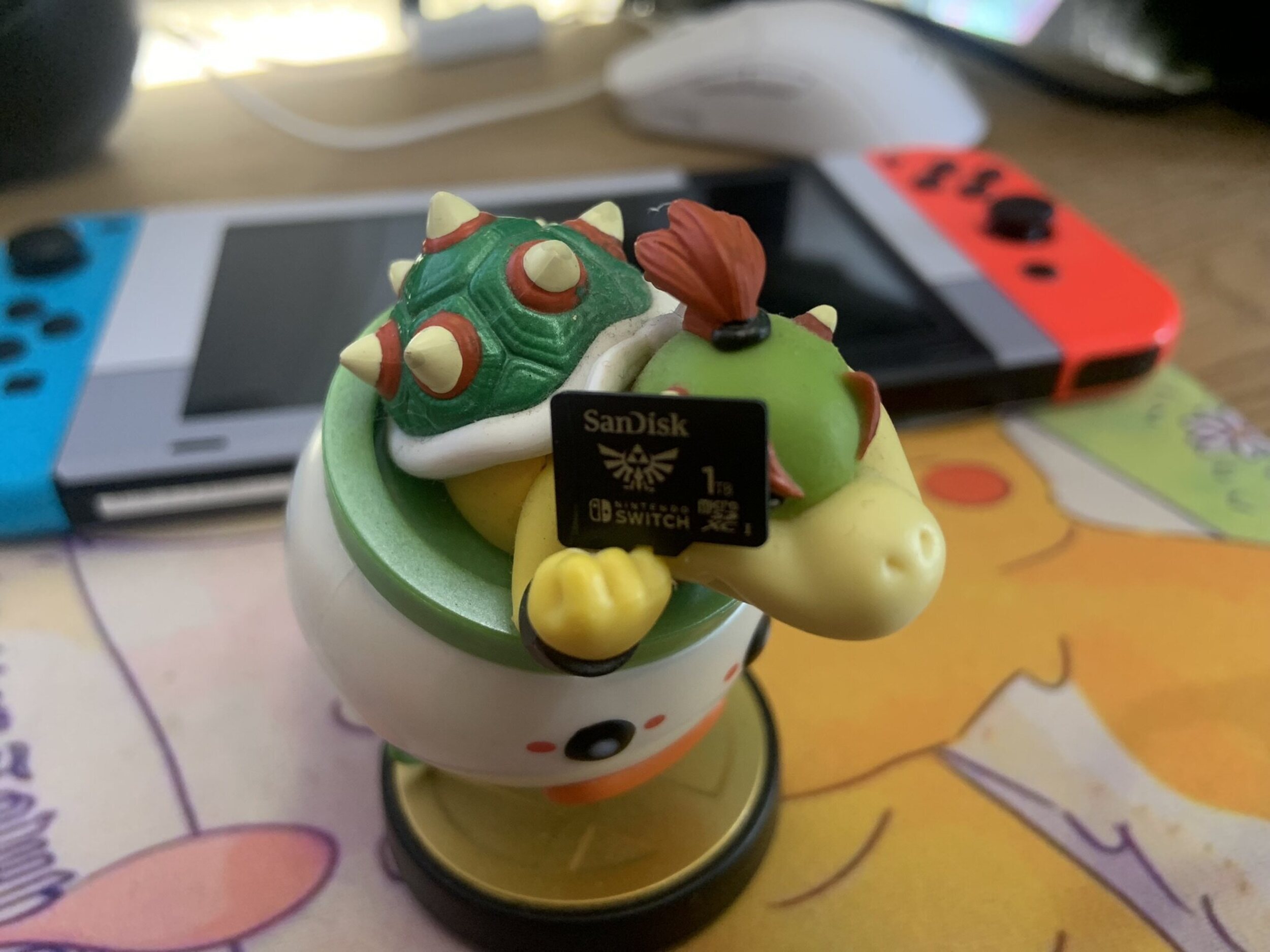 Tarjeta 1TB de Sandisk para Nintendo Switch - El logo de Hyrule es un detalle fantástico.