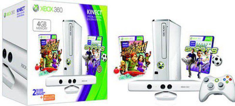 Se muestra el pack Xbox 360 Family Bundle Pack, que incluye consola, mando y Kinect de color blanco