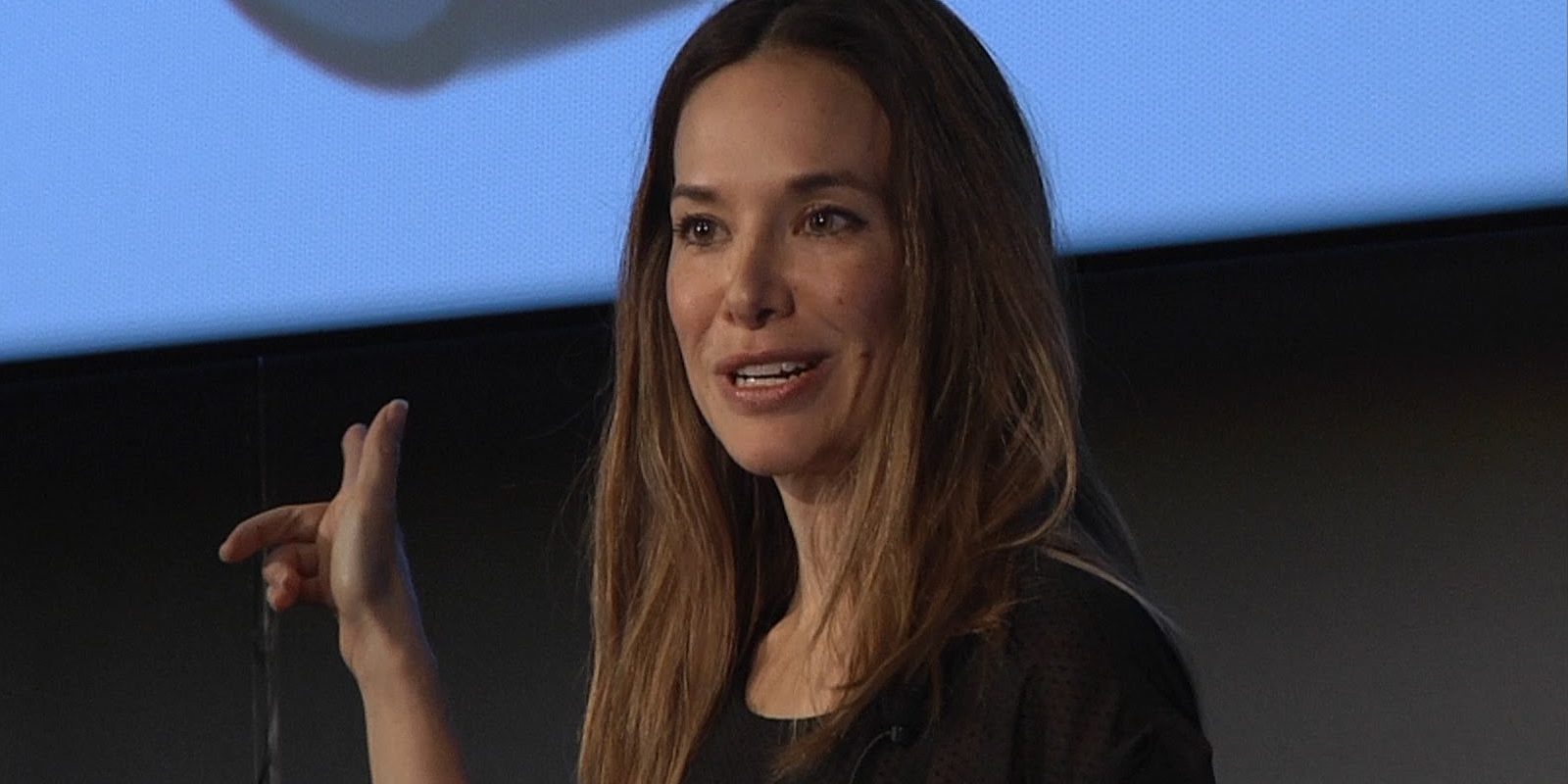 Jade Raymond: El nuevo juego de 'Star Wars' de Visceral irá en una dirección rompedora