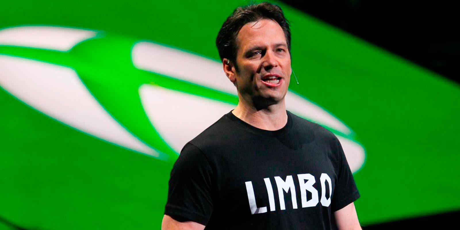 Phil Spencer: "Sony lo está haciendo muy bien con PS4, pero nuestra estrategia es distinta"