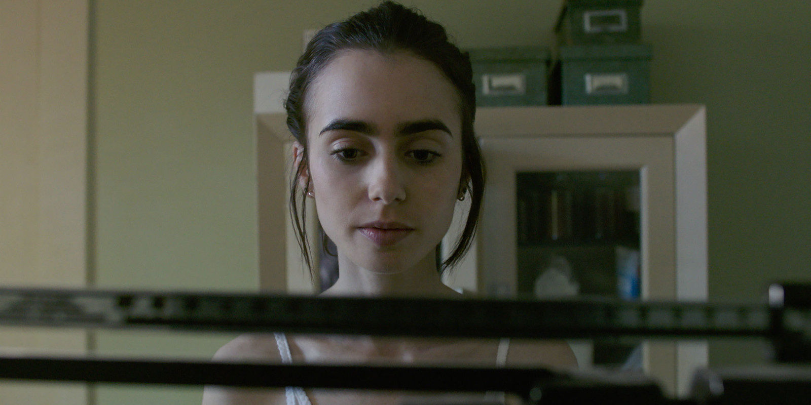 'To the bone': Lily Collins comenta la escena que más le costó rodar