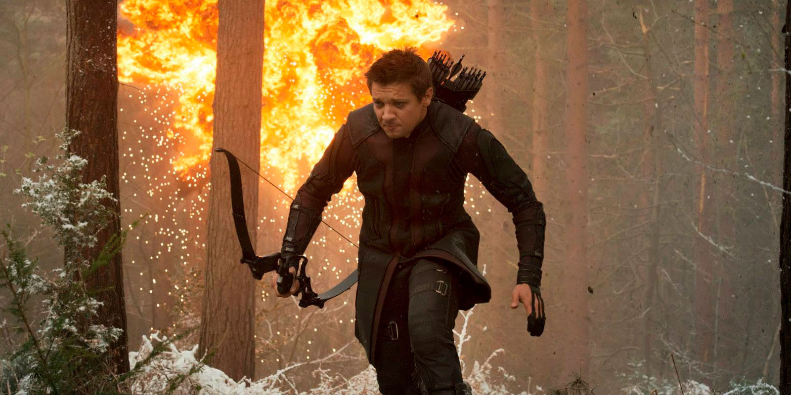 Jeremy Renner no quiere cumplir los 50 vistiendo mallas de superhéroe