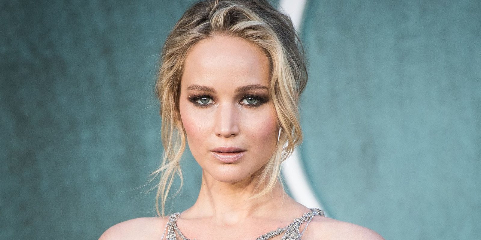 El encontronazo de Jennifer Lawrence con un fan mientras rodaba 'Gorrión Rojo'