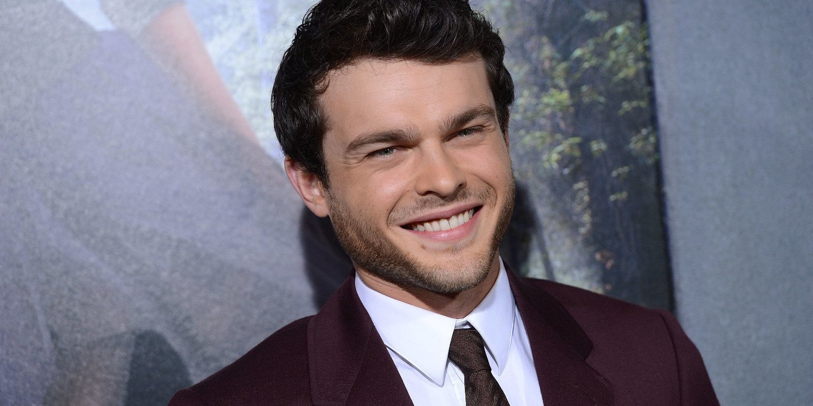 Alden Ehrenreich ha firmado contrato para tres cintas de 'Star Wars'