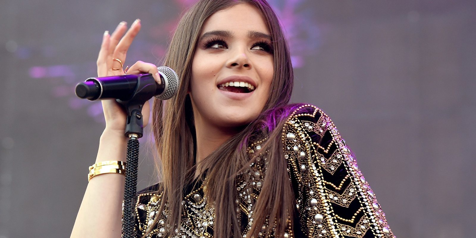 Hailee Steinfeld podría caerse del reparto de la serie de Ojo de Halcón