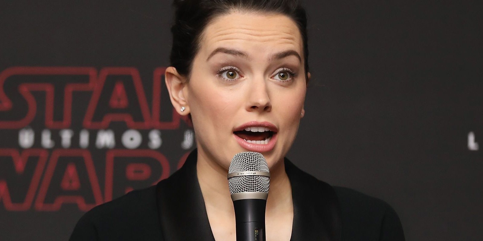 Warner quiere a Daisy Ridley para 'Sherlock Holmes 3'